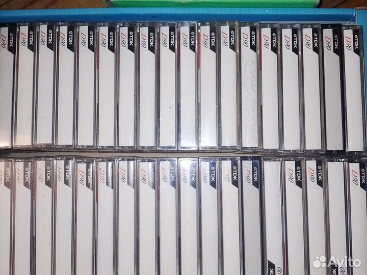 Аудиокассеты запечатанные и распечатанные