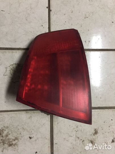 Фонарь задний Audi A8 D3