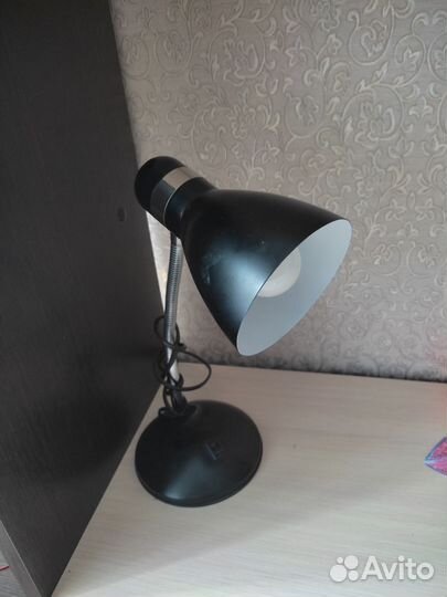 Лампа настольная