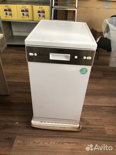 Посудомоечная машина comfee CDW450W белый