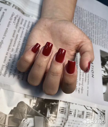 Маникюр и педикюр