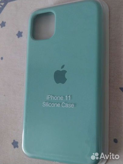 Чехол на iPhone 11