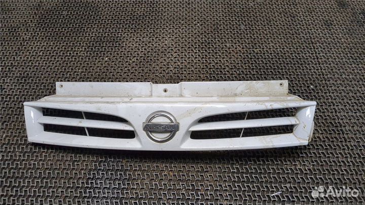 Решетка радиатора Nissan Primastar, 2004