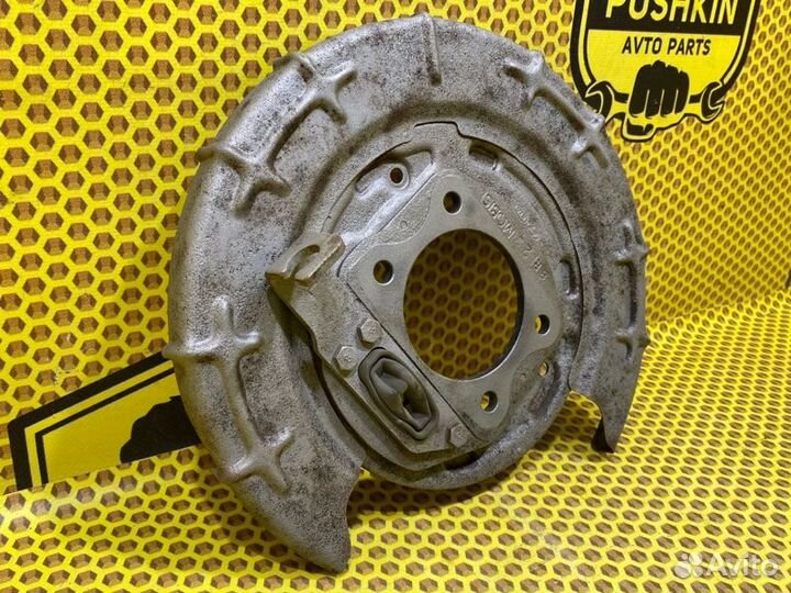 Щит опорный тормозного диска Hyundai I30 FD G4FC