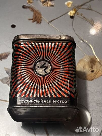 Жестяная коробка 