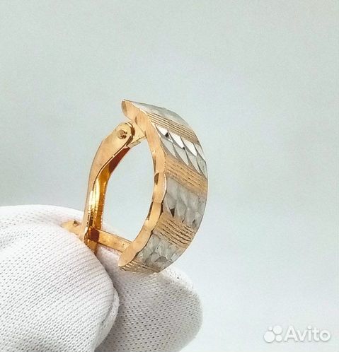 Золотые серьги