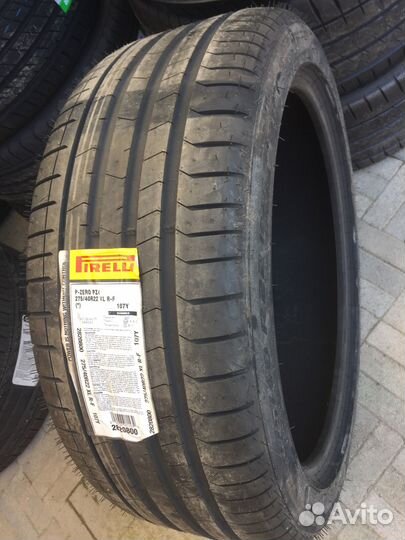 Pirelli P Zero PZ4 L.S. 275/40 R22 и 315/35 R22 112Y