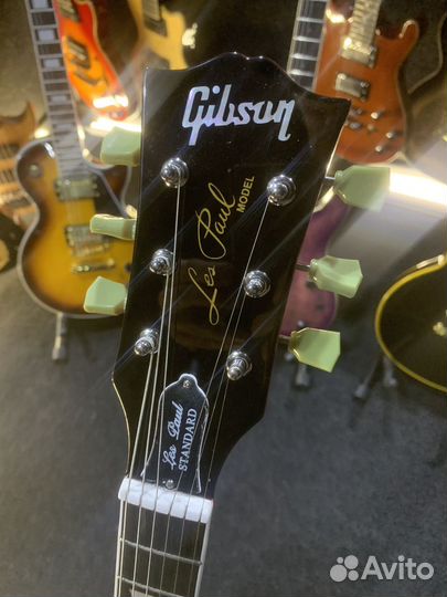Электрогитара les paul standard