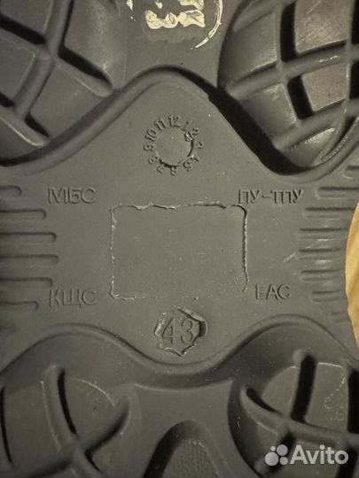 Сапоги зимние мужские 43 размера,с защитным носом