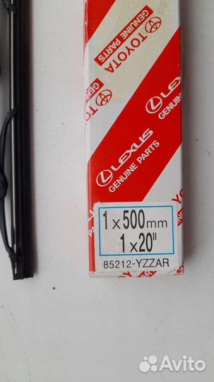 Оригинальная правая щетка с/очист. Камри 40