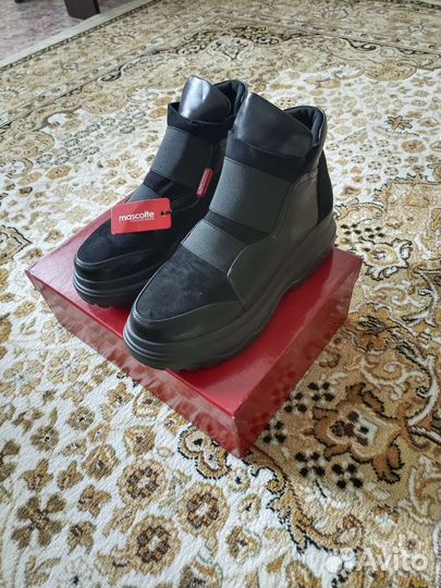 Ботинки женские