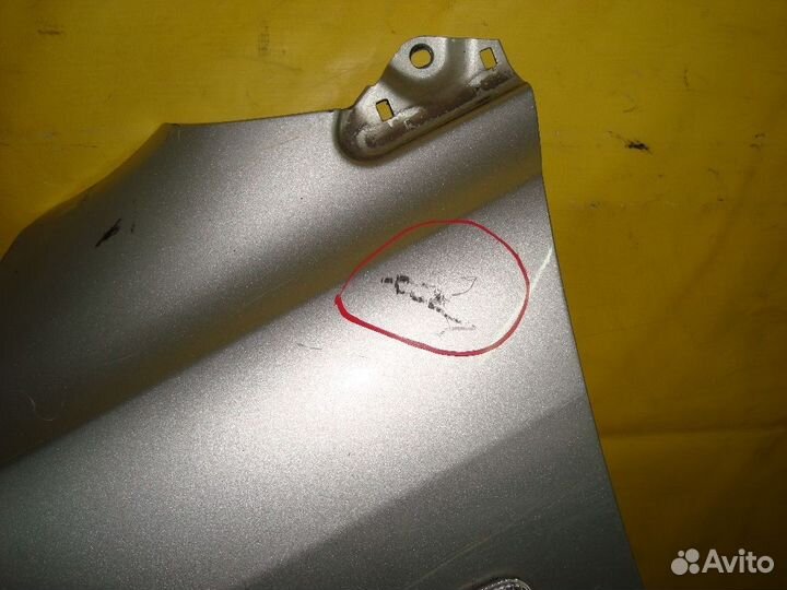 Крыло переднее Toyota Avensis wagon AZT250W (Левое)