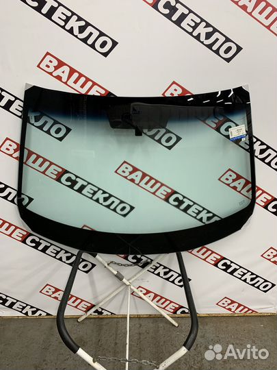 Лобовое стекло Mazda MPV Установка 1ч