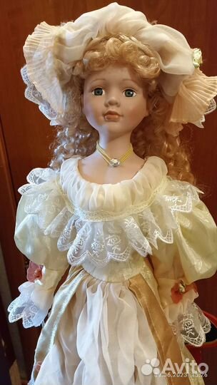 Кукла с деталями из керамики