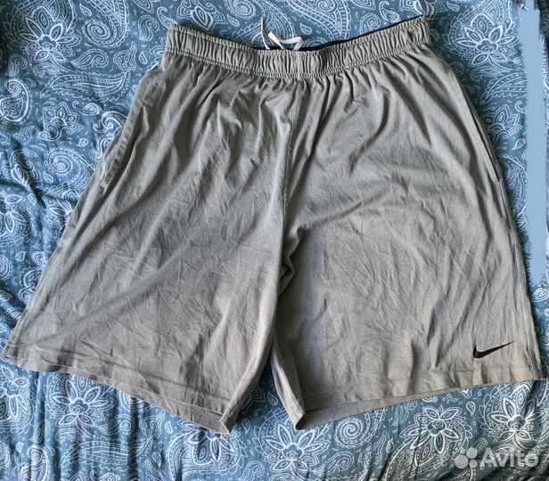 Шорты Nike