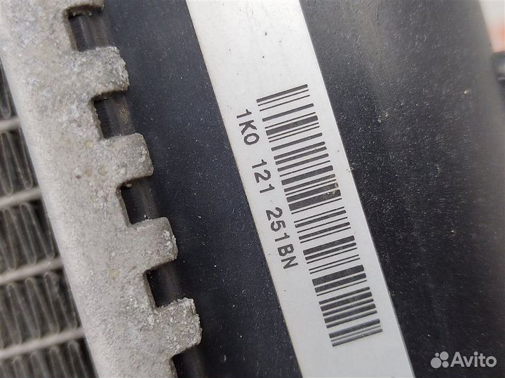 Радиатор охлаждения Volkswagen Golf 6 хэтчбек 5K1