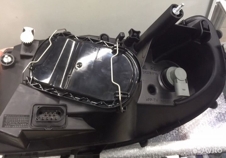 Фара блок УАЗ-3163 правая alru.676.512.122