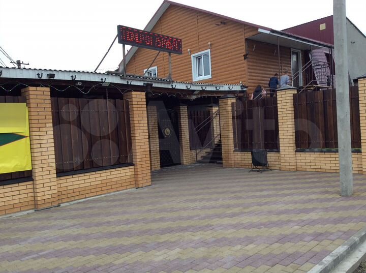 Коттедж 280 м² на участке 7 сот.