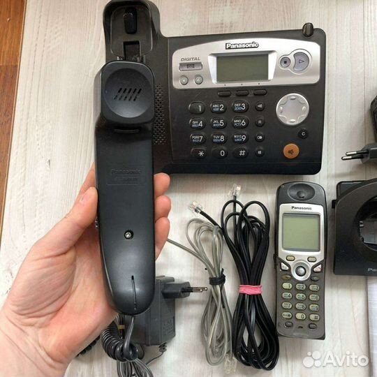 Стационарный телефон panasonic