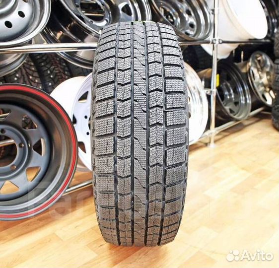 Maxxis SP3 Premitra Ice 205/55 R16