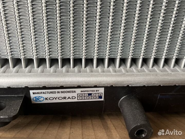 Радиатор охлаждения subaru forester 2 sg/s11