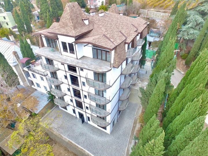 2-к. апартаменты, 61 м², 1/6 эт.