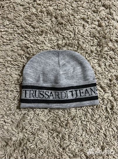 Шапка trussardi