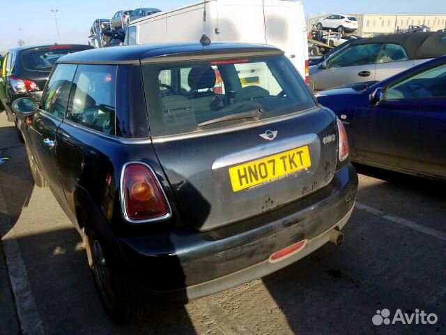 В разборе Mini Cooper