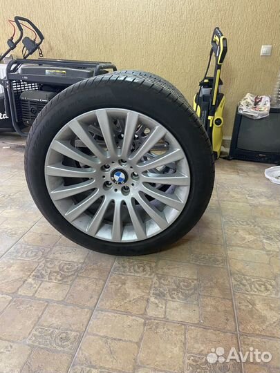 Pirelli ST-01 245/45 R19 и 275/40 R19 98Y