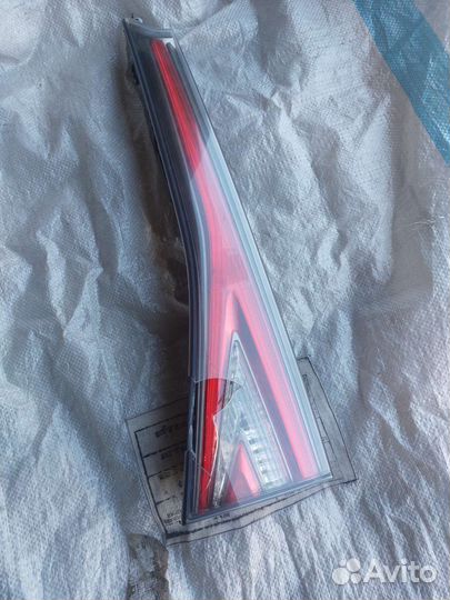 Стоп правый Toyota Sai AZK10