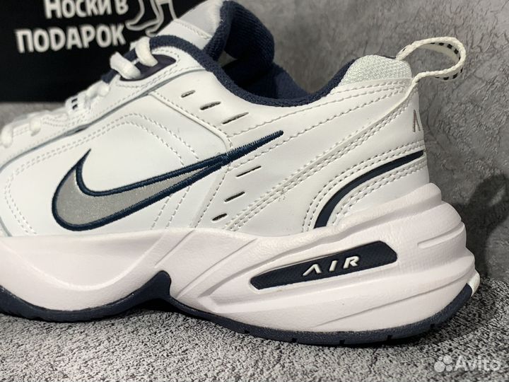 Женские кроссовки Nike Air Monarch 4