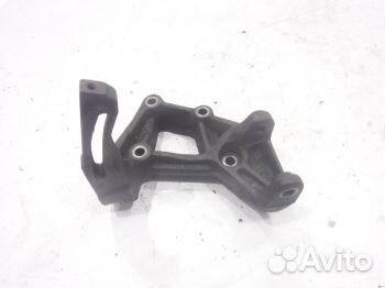 Кронштейн генератора