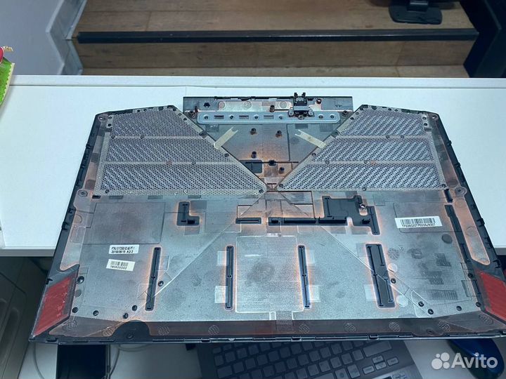 Поддон для HP Omen 15-dc0024ur