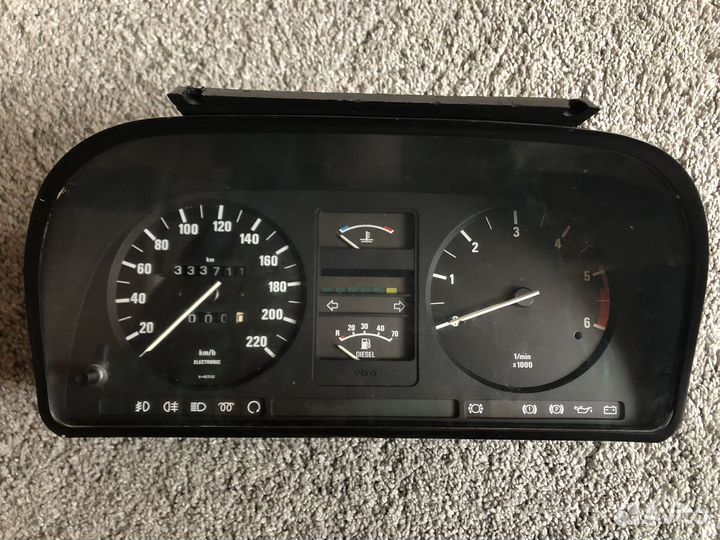 Приборная панель BMW E28