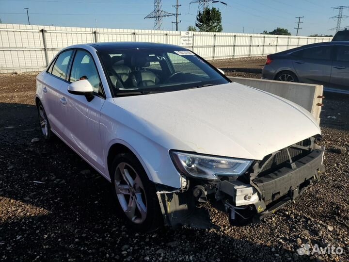 Audi A3 2.0 AMT, 2018, битый, 90 400 км