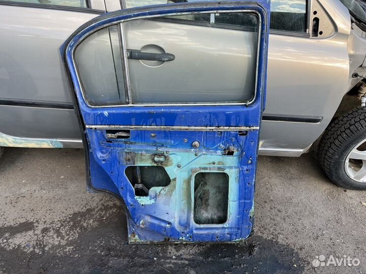 Дверь на газ 21 волгу