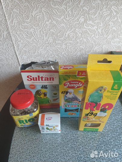 Клетка для волнистого попугая,корм и лакомства