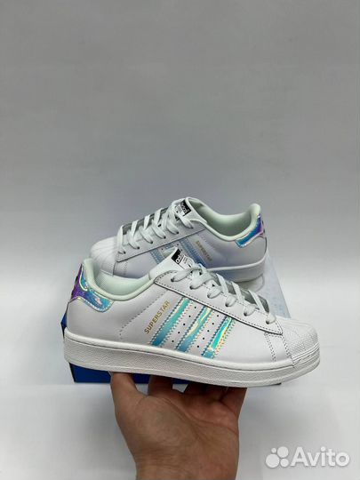 Кроссовки adidas superstar