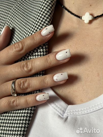 Модель на маникюр бесплатно