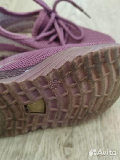 Кроссовки 23р
