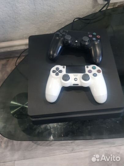 Sony PS4 slim 1tb, 2 геймпада