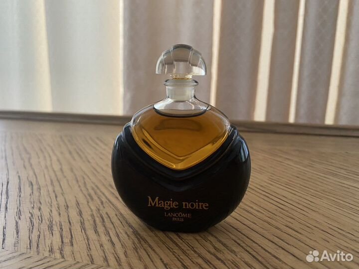 Magie Noire by Lancome (Мажи Нуар Ланком)