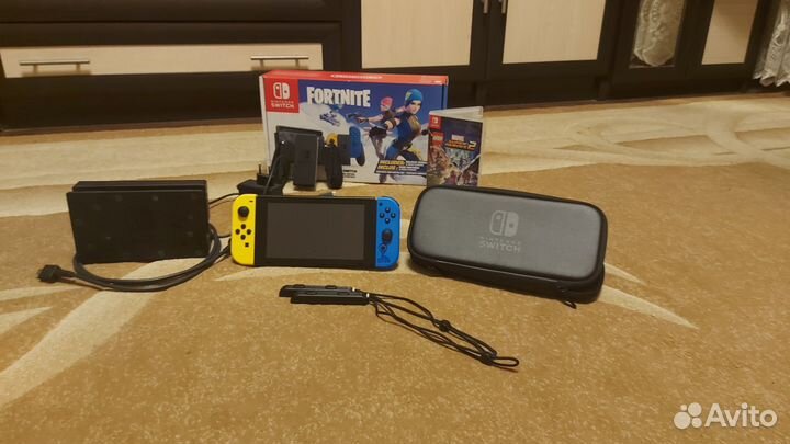 Приставка Nintendo Switch Fortnite Edition