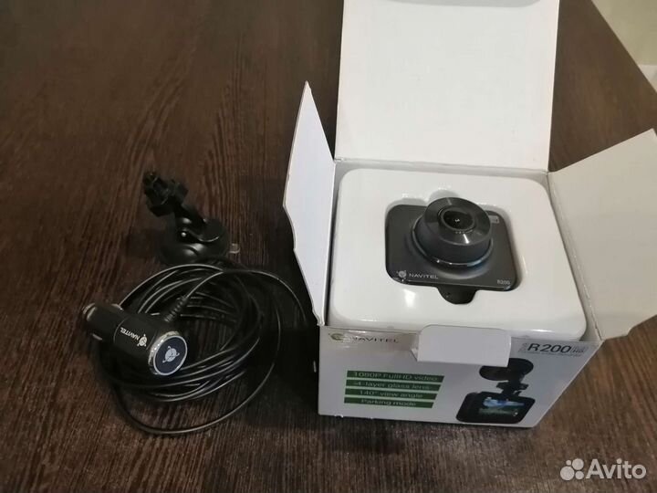 Видеорегистратор Navitel R200