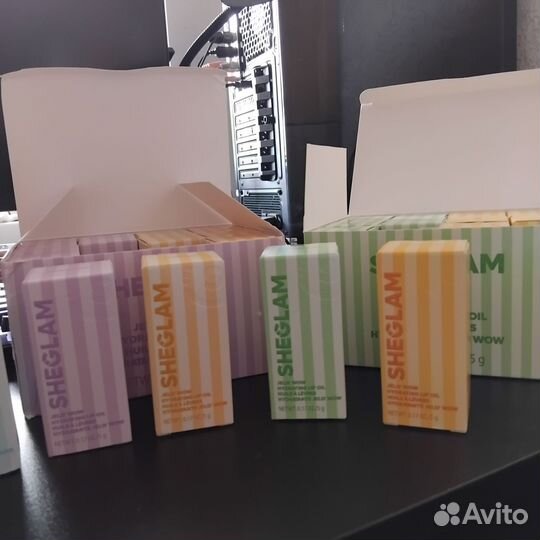 Масло для губ увлажняющее Sheglam Jelly Wow