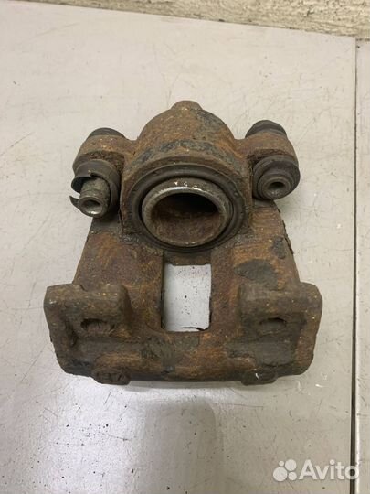 Суппорт задний правый Mercedes W163 ML