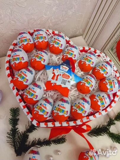 Сладкая и фруктовая корзина, коробка, подарок