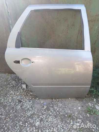 Продам дверь б/у