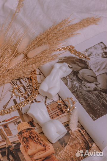 Интерьерная свеча Женский торс 9 см ручной работы