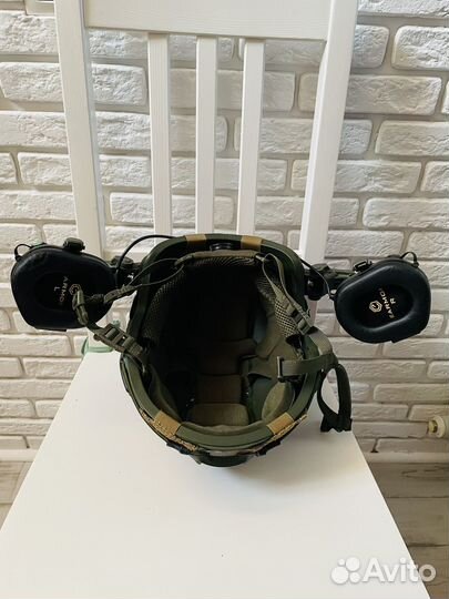 Тактический безухий шлем